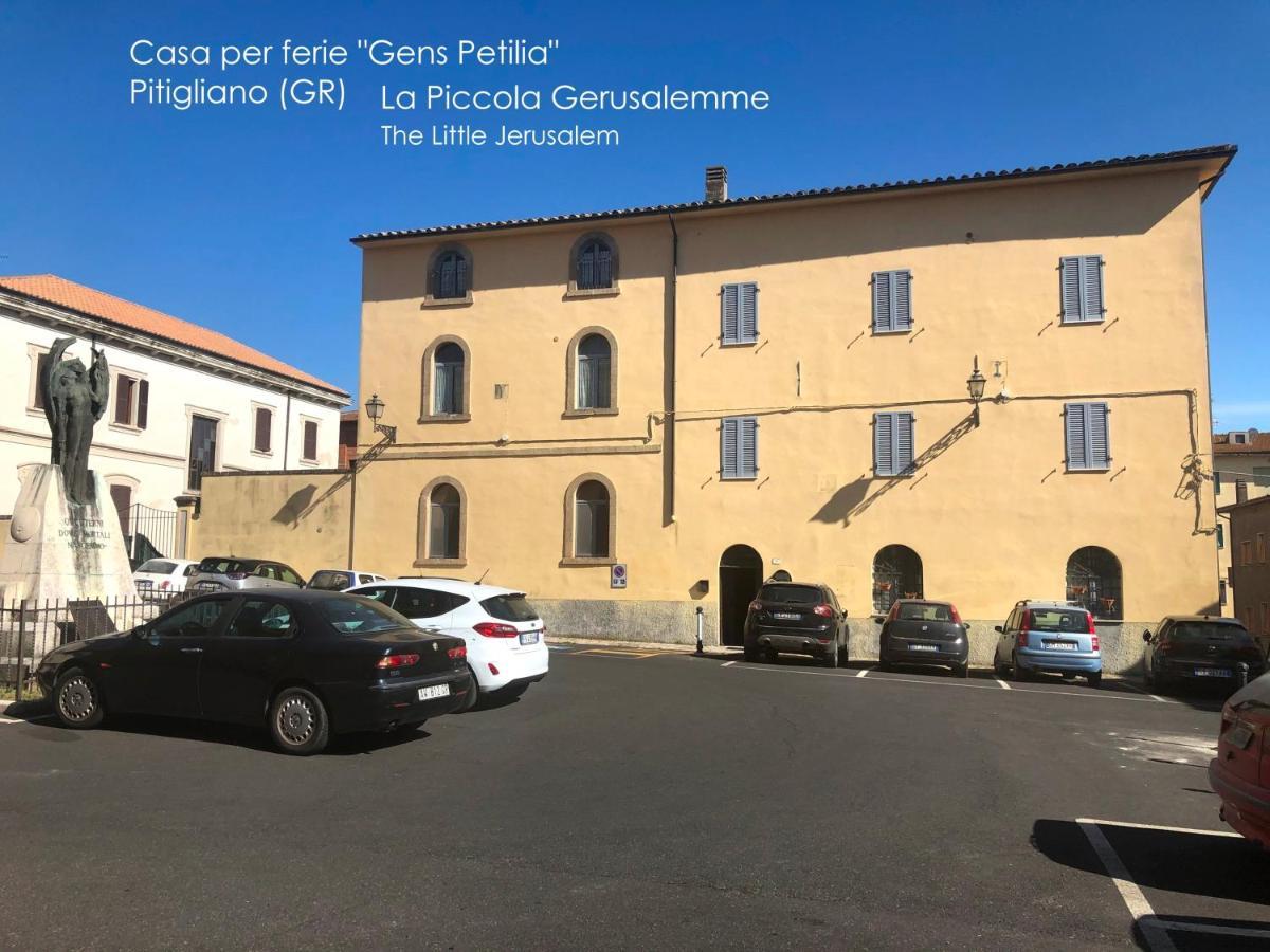 Residenza Pitigliano Gens Petilia - Nuova Gestione Hotel Exterior photo