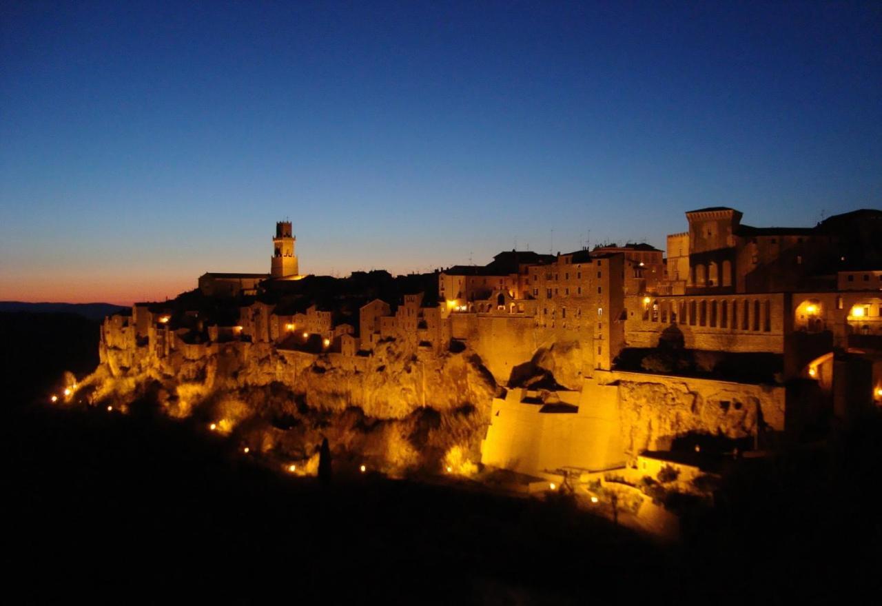 Residenza Pitigliano Gens Petilia - Nuova Gestione Hotel Exterior photo